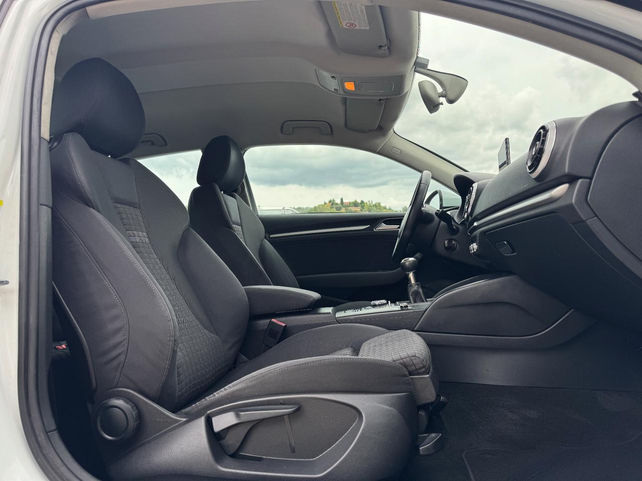 Audi A3 1.6 TDI 105cv AMBITON/2013
