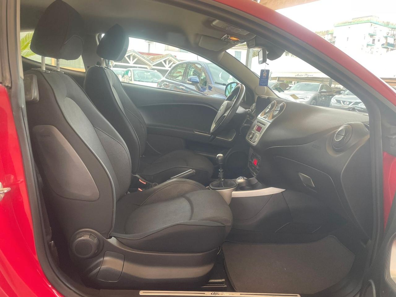 Alfa Romeo MiTo 1.3 JTDm-2 95 CV S&S Distinctive Sport Pack