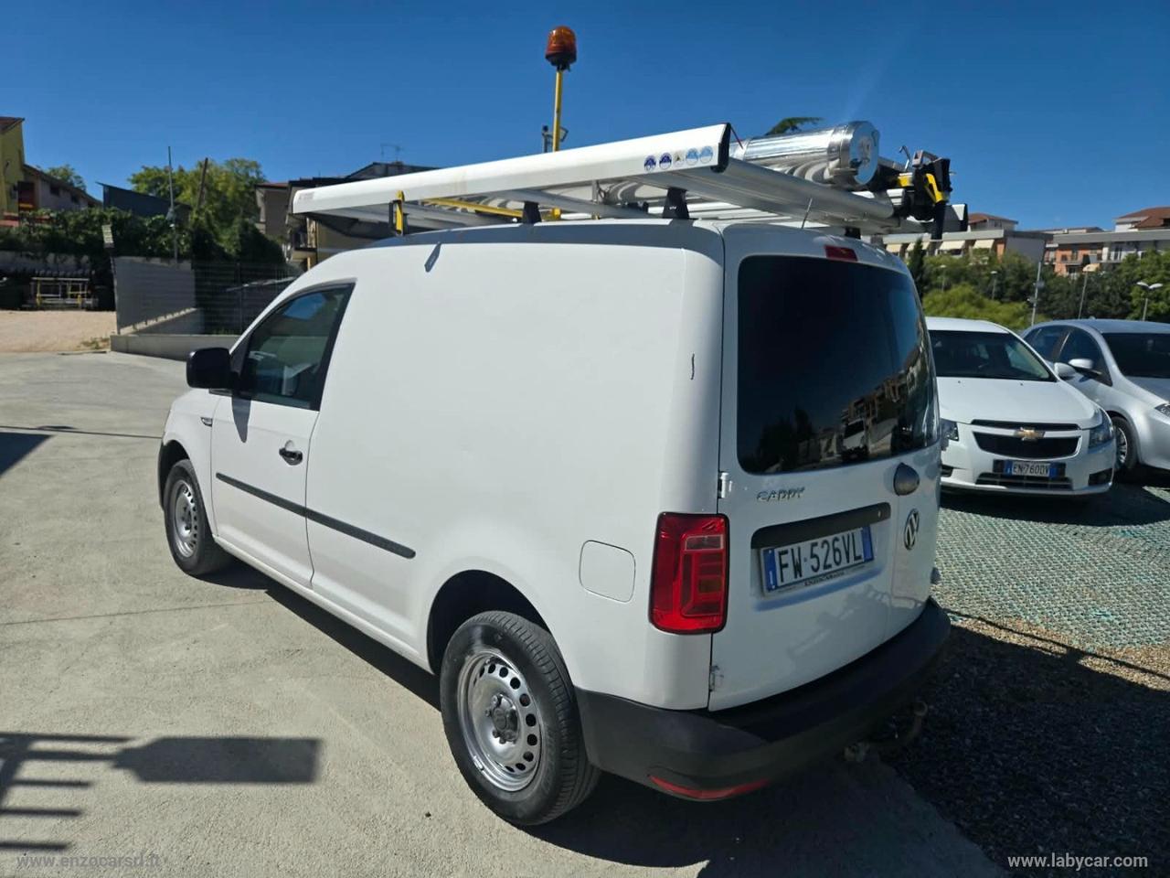 Caddy 2.0 TDI 122 4M. Furg. Bsn.