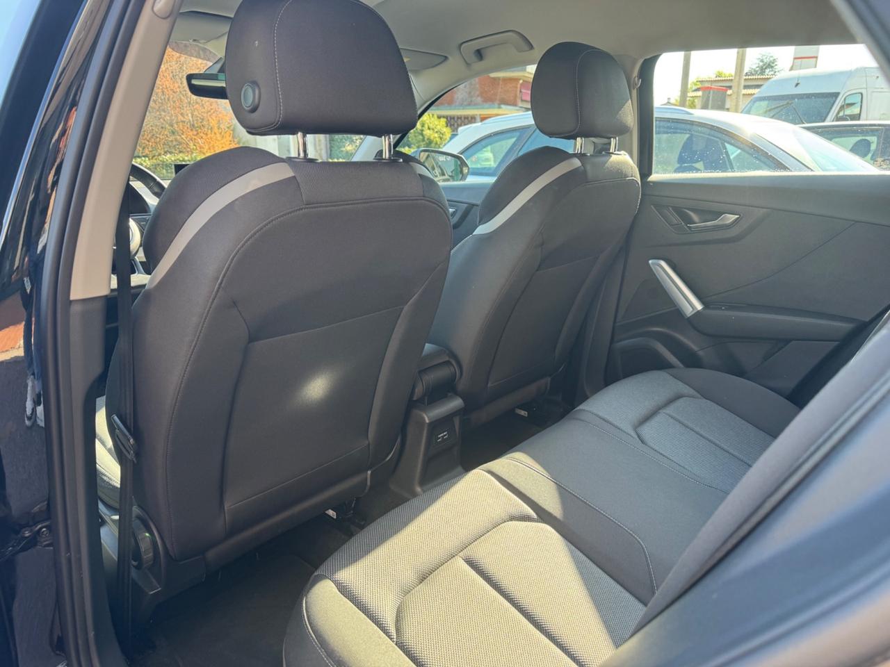 Audi Q2 30 TDI Business Design