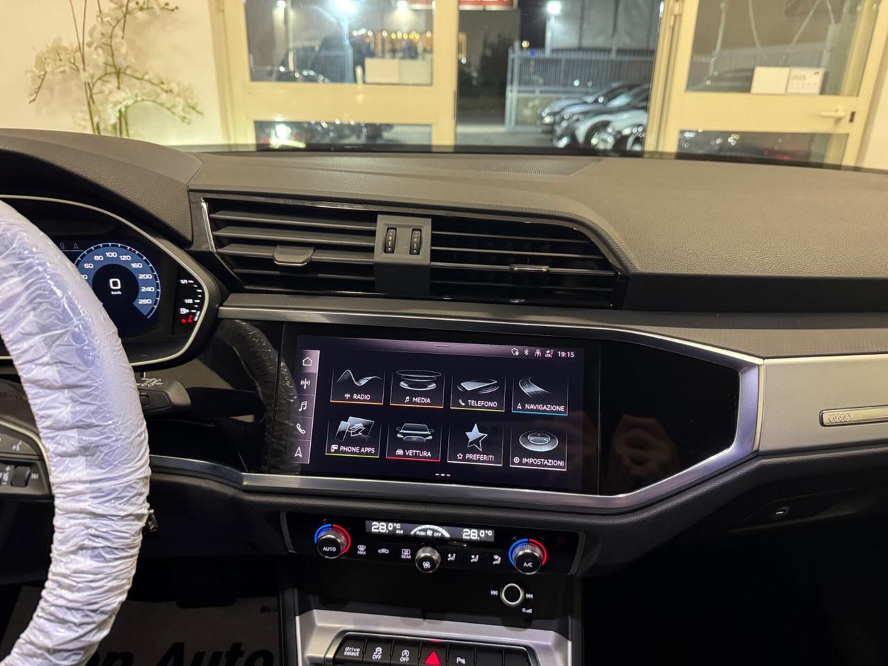 AUDI Q3 SPB 35 TDI S TRONIC IDENTITY BLACK - MY21