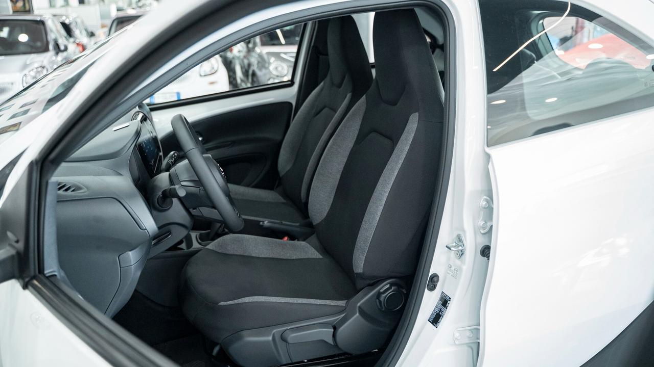 Toyota Aygo X 1.0 VVT-i 72CV 5 PORTE CARPLAY FULL OPTIONAL