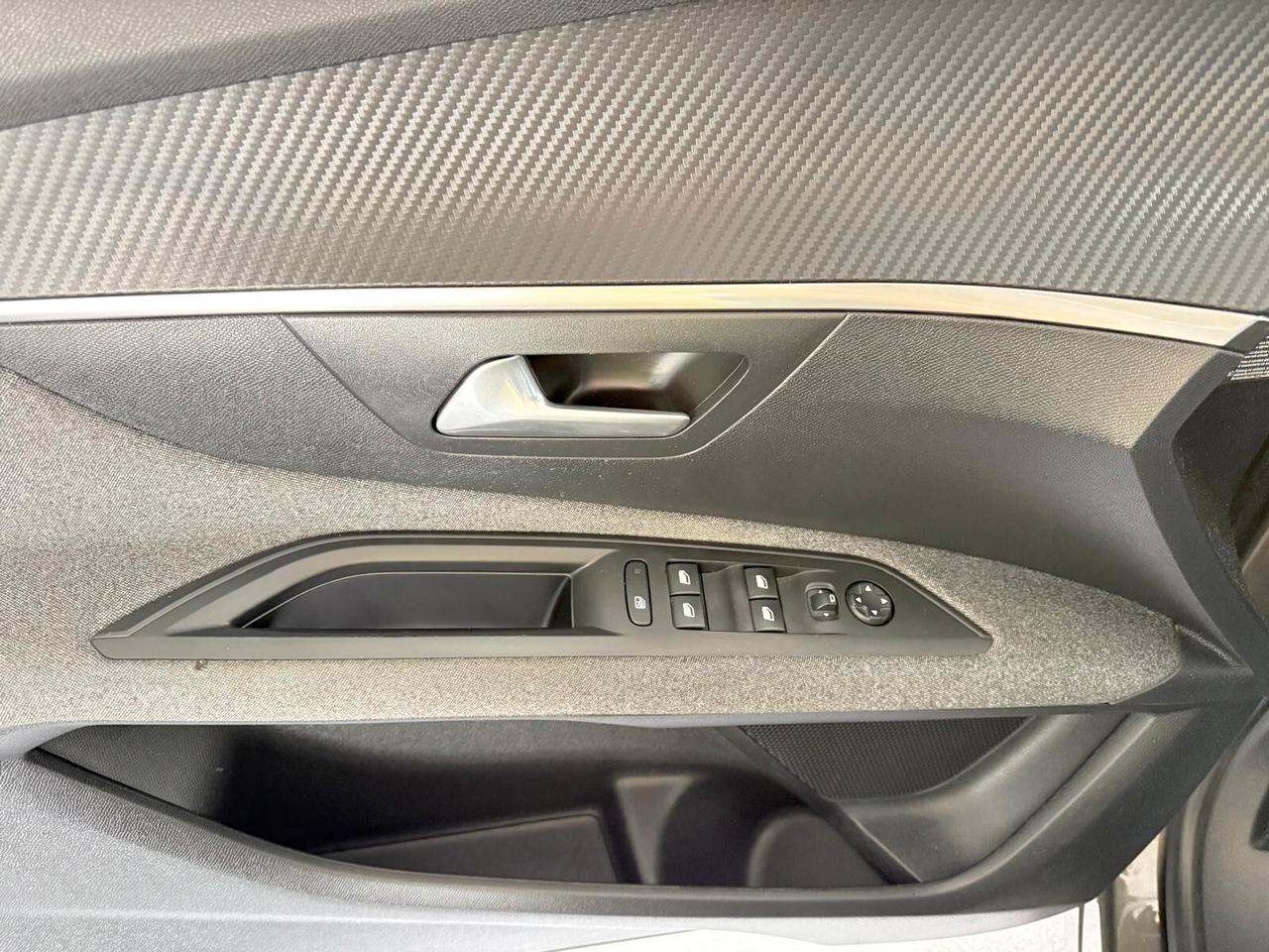 Peugeot 3008 BlueHDi 130 S&S Business 2019