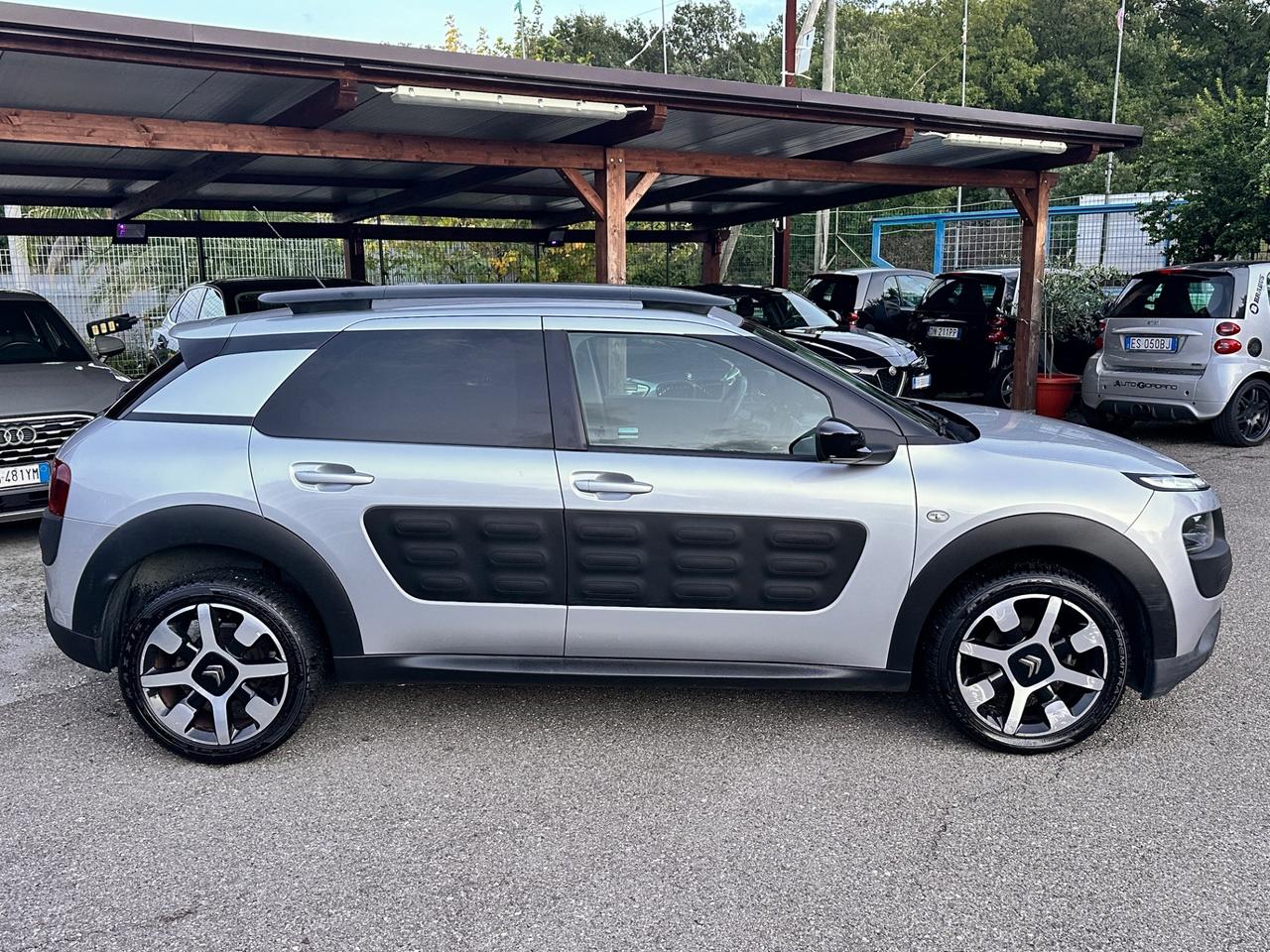 Citroen C4 Cactus BlueHDi 100 S&S Shine