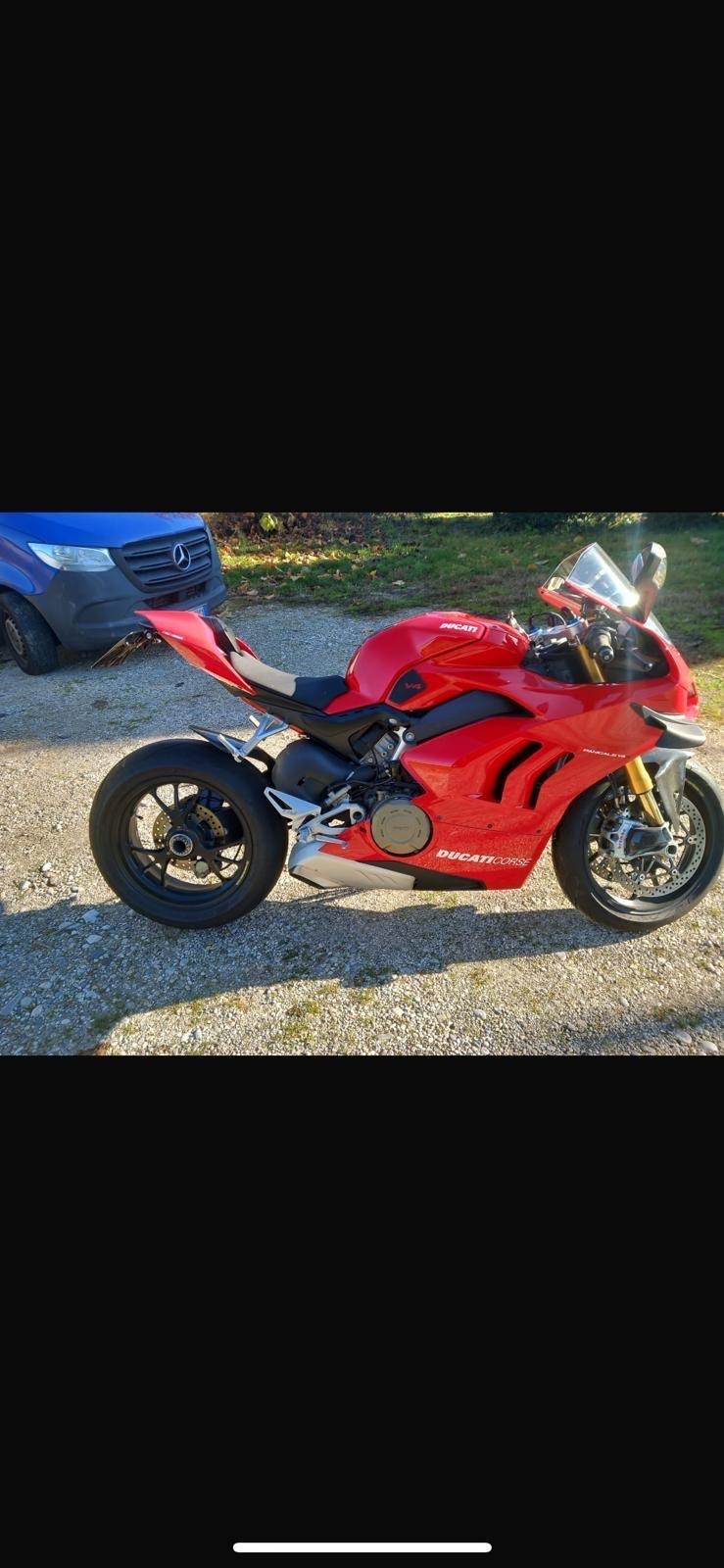 Ducati Panigale V4 S