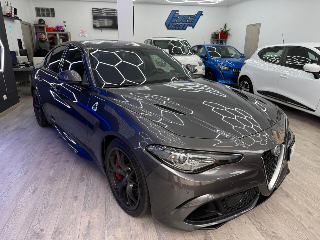 Alfa Romeo Giulia 2.9 V6 Bi-Turbo AT8 Quadrifoglio