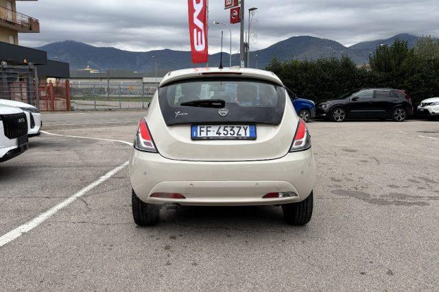 LANCIA Ypsilon 1.2 69 CV 5 porte GPL Ecochic Gold