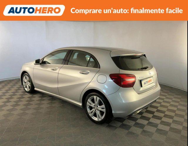 MERCEDES-BENZ A 180 d Sport