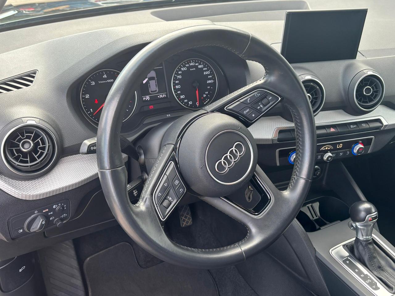 Audi Q2 30 TDI S tronic Business Design