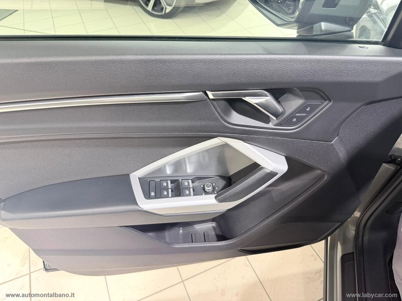 AUDI Q3 35 TDI quattro S tronic Business
