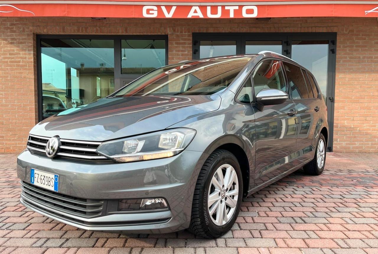 Volkswagen Touran 2.0 TDI DSG Executive - 7 POSTI