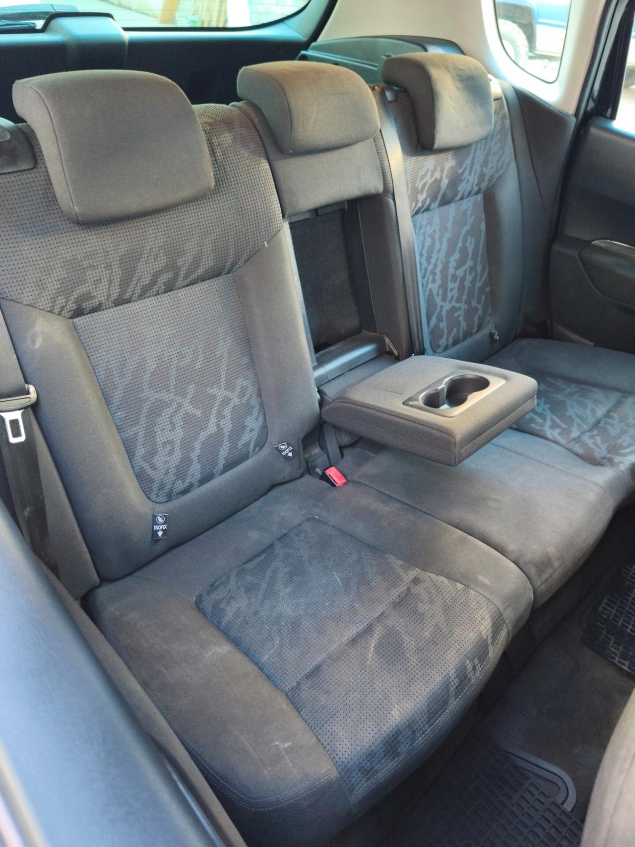 Peugeot 3008 1.6 HDi 112CV Active