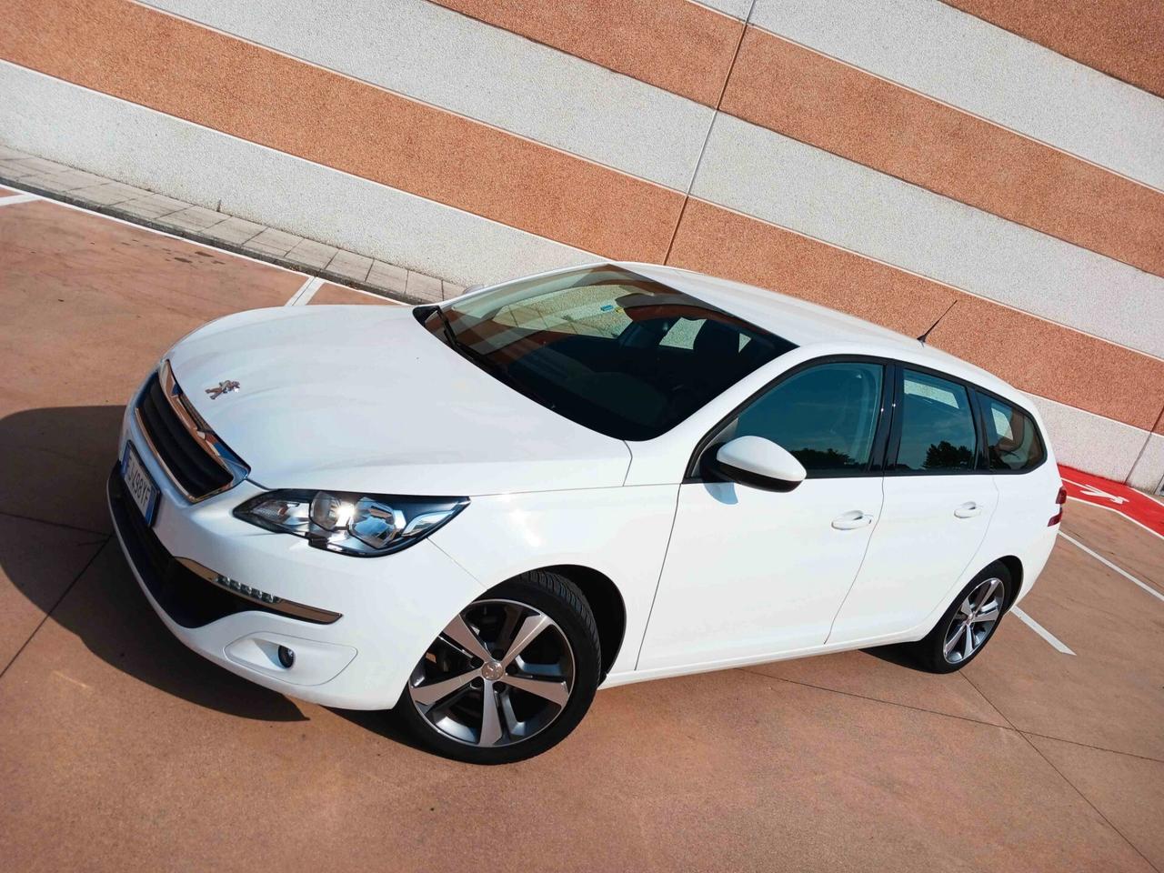 Peugeot 308 SW - PERFETTA IN TUTTO