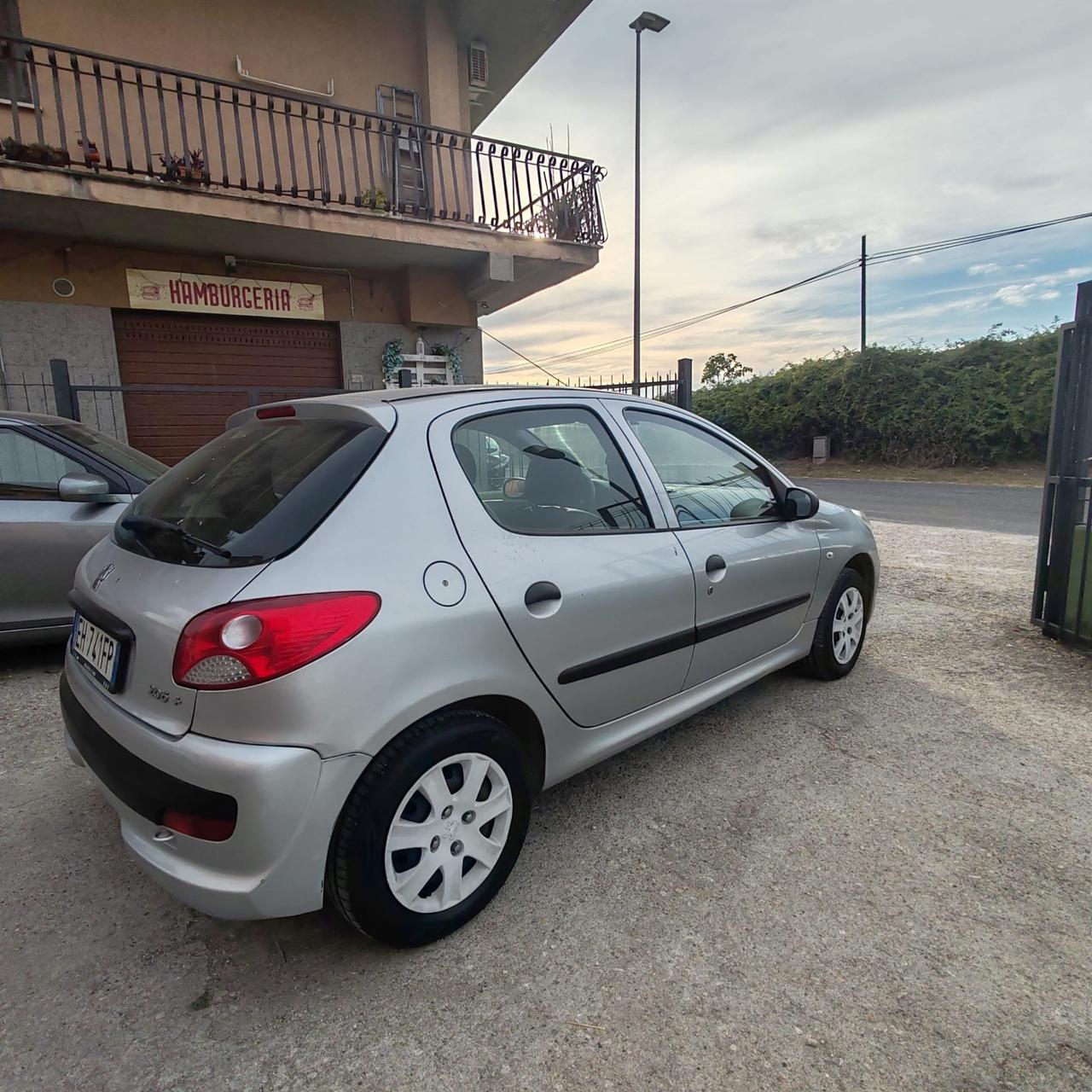 Peugeot 206 Plus 1.1 60CV 5p. !! 96000 km !!