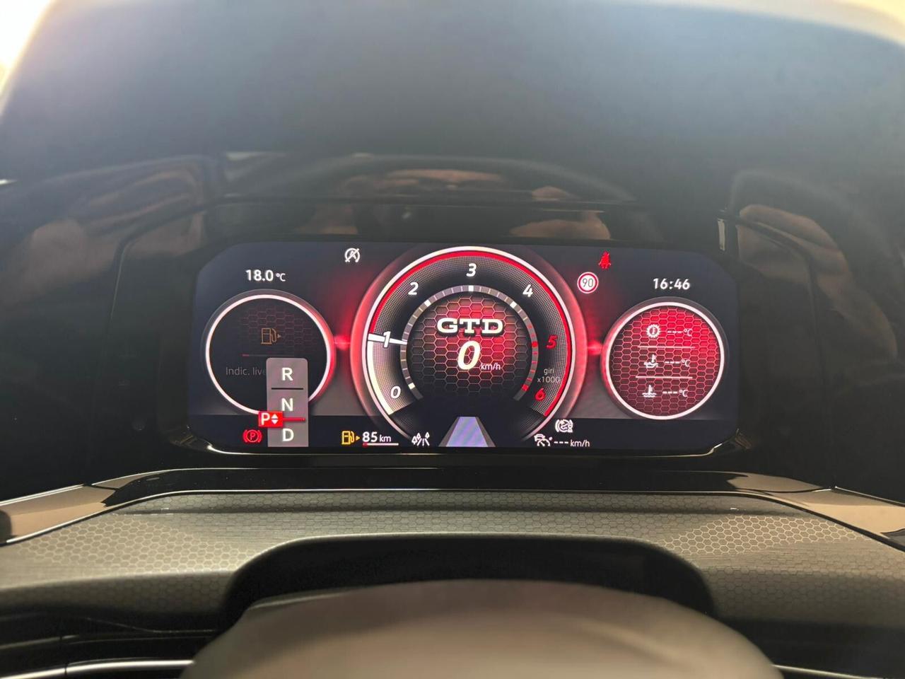 Volkswagen Golf 2.0 TDI DSG GTD