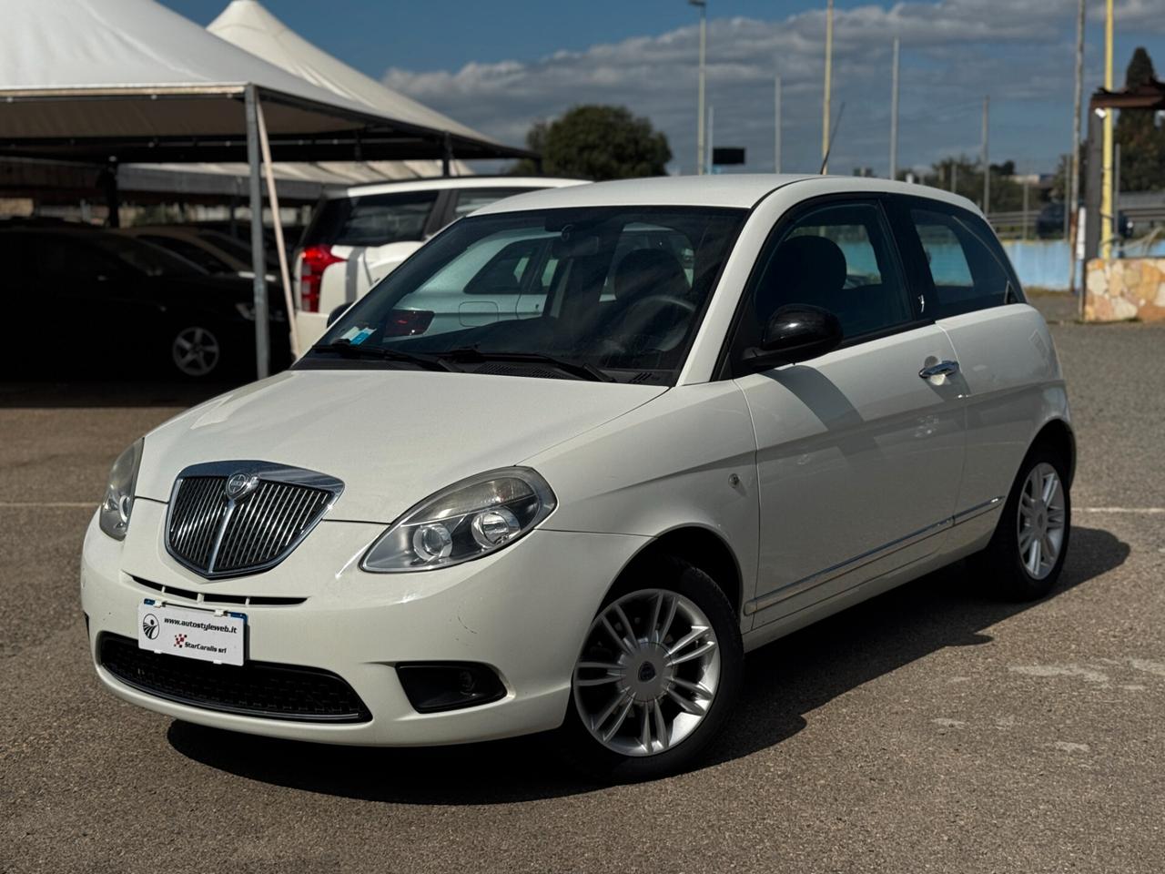 Lancia Ypsilon 1.3 MJT 75 CV - 2011