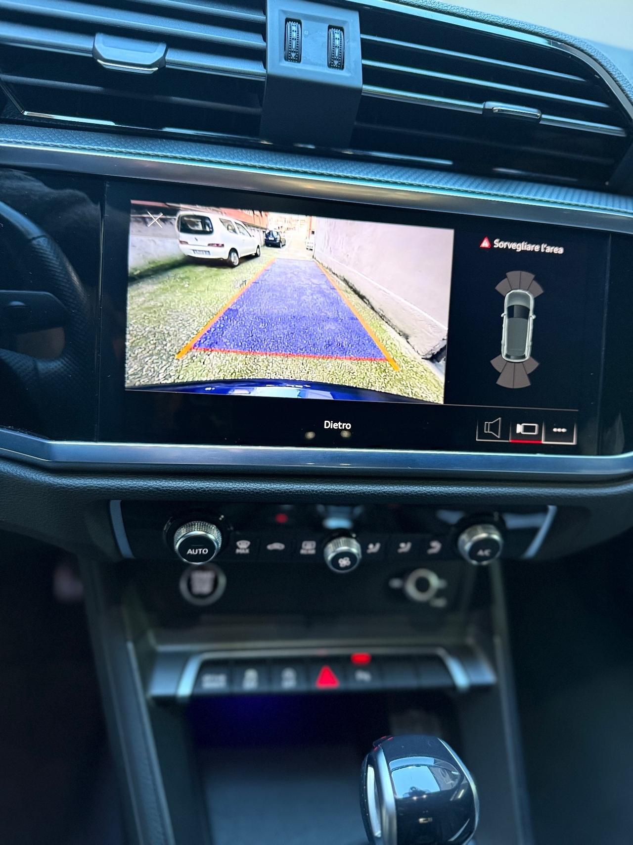 Audi Q3 35 TDI quattro S tronic Identity Black