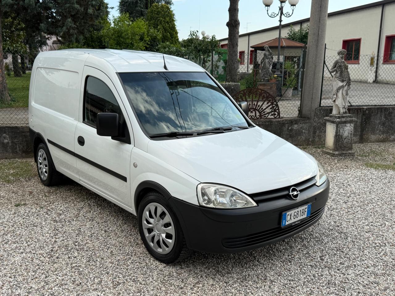 Opel Combo 1.7 CDTI 101CV 3p. Van