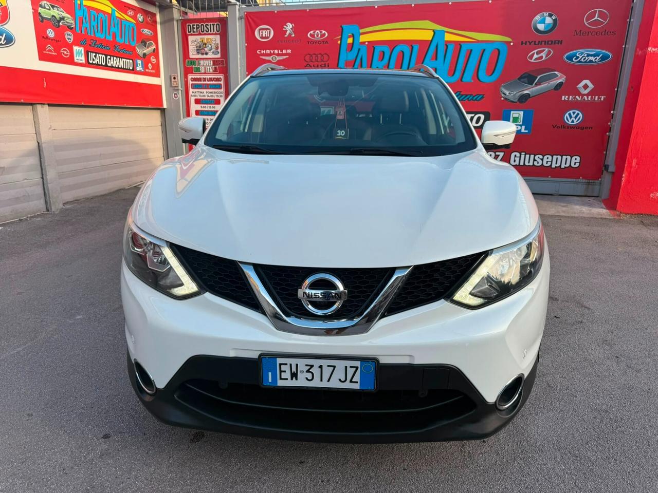 Nissan Qashqai 1.5 dCi 110cv Tekna - 2014