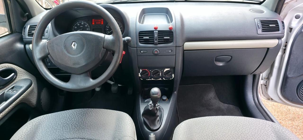 Renault Clio 1.2 cat 3 porte Confort Authentique neop