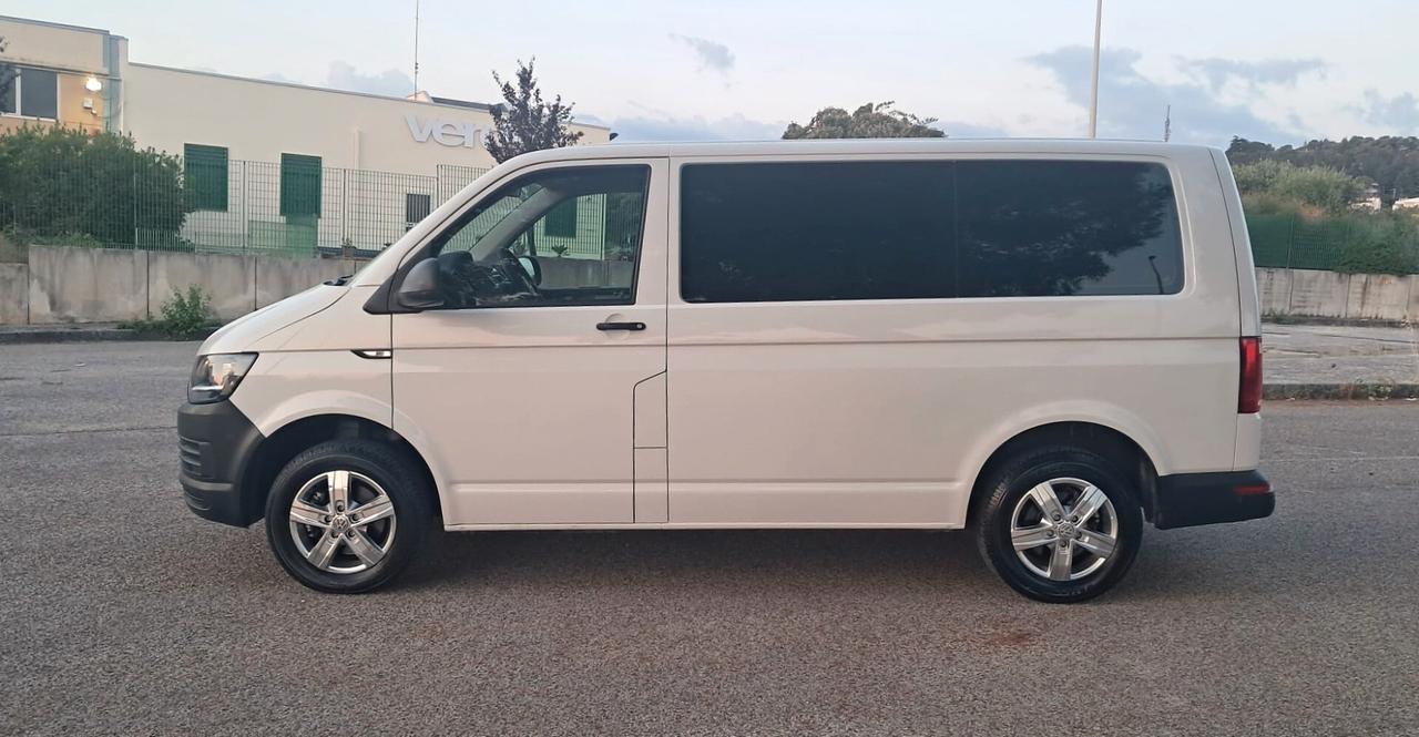 Volkswagen Caravelle 2.0 TDI – 9 posti (Iva Esposta)