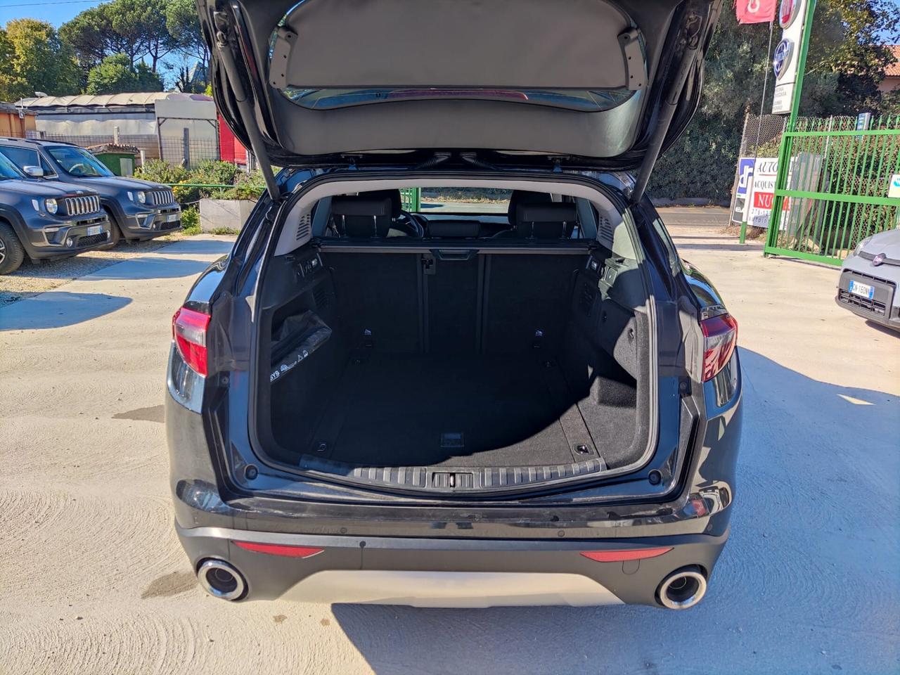 Alfa Romeo Stelvio 2.2 Turbodiesel 190 CV AT8 RWD Business