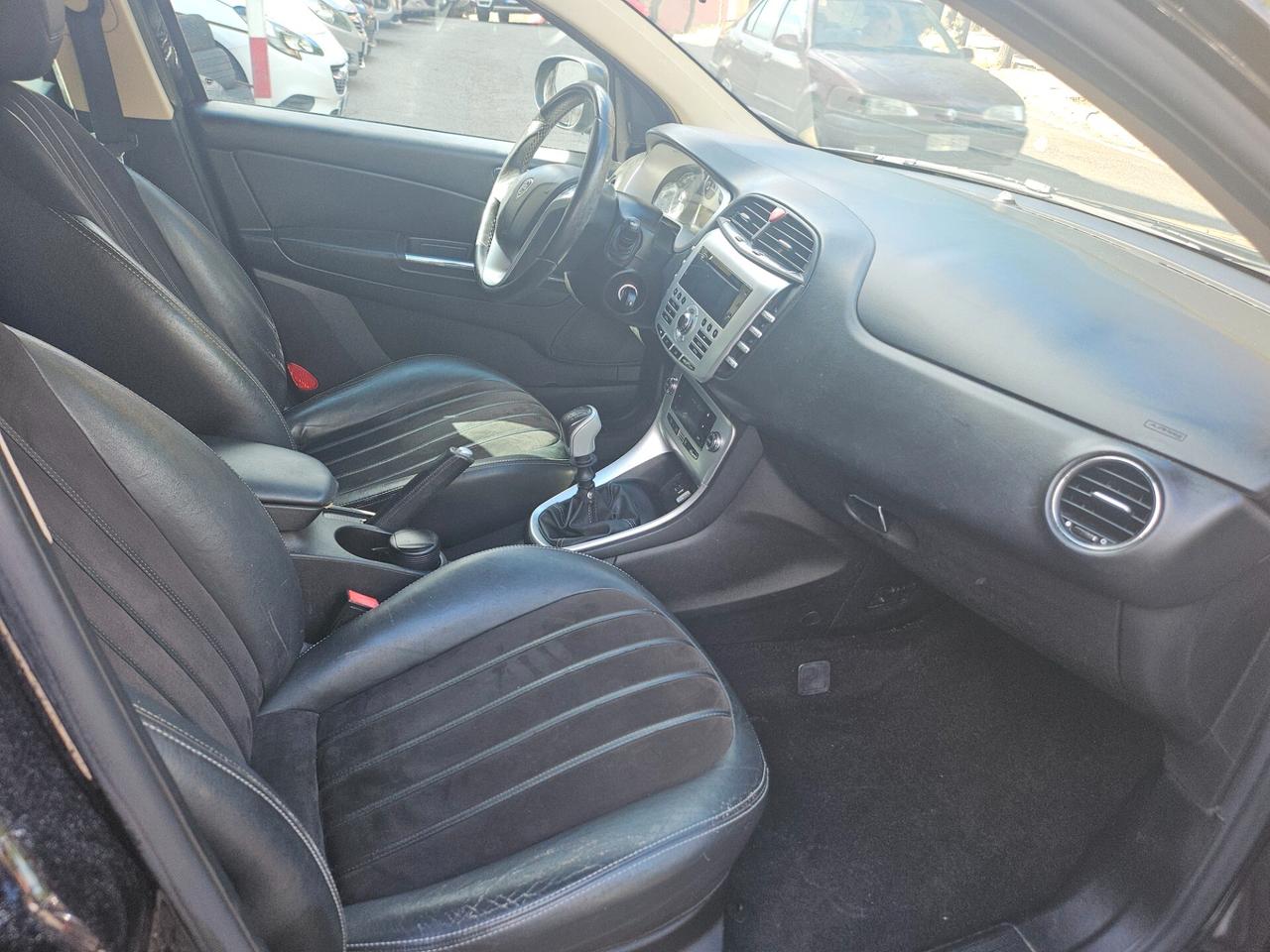 Lancia Delta 1.6 MJT DPF Gold 2012