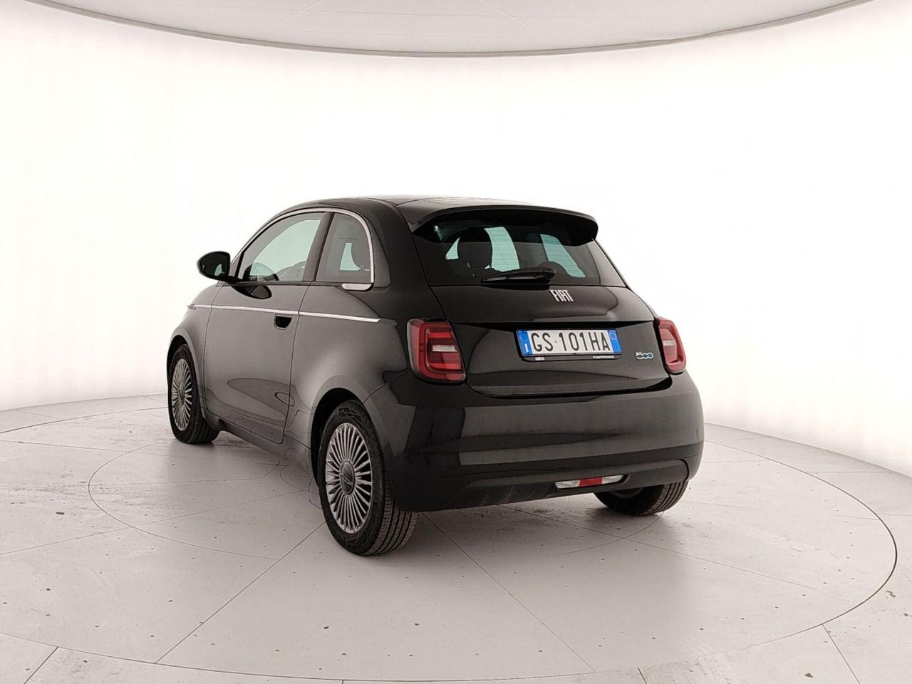 Fiat 500 500e Berlina 42 kWh