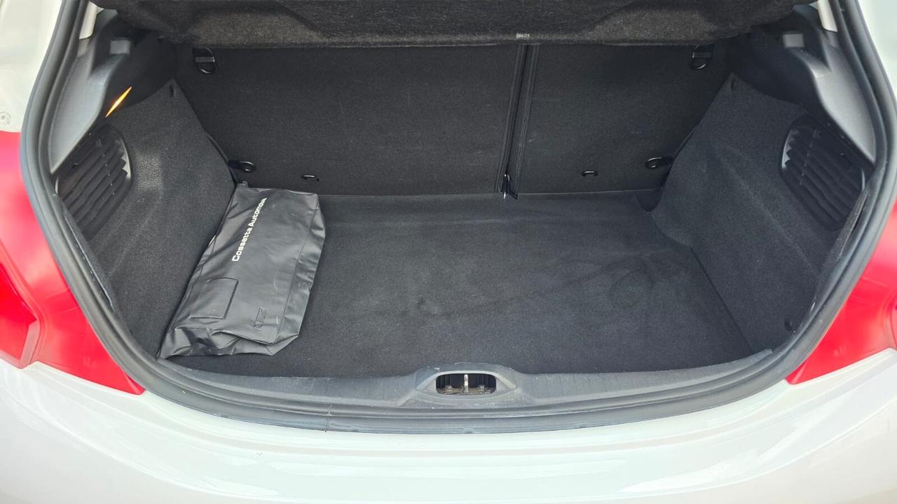 Peugeot 208 1.6 e-HDi 92 CV Stop&Start 5 porte Allure