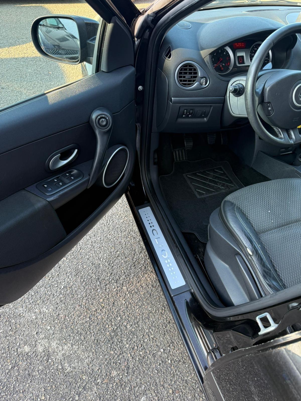 Renault Clio 1.5 dCi - NEOPATENTATI