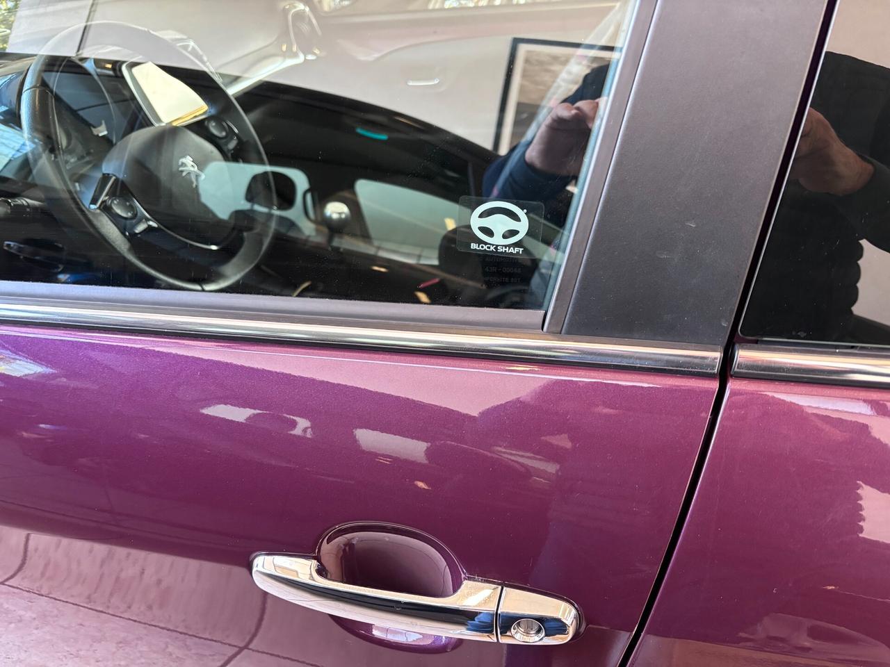 Peugeot 108 PureTech 82 5 porte Allure TOP!