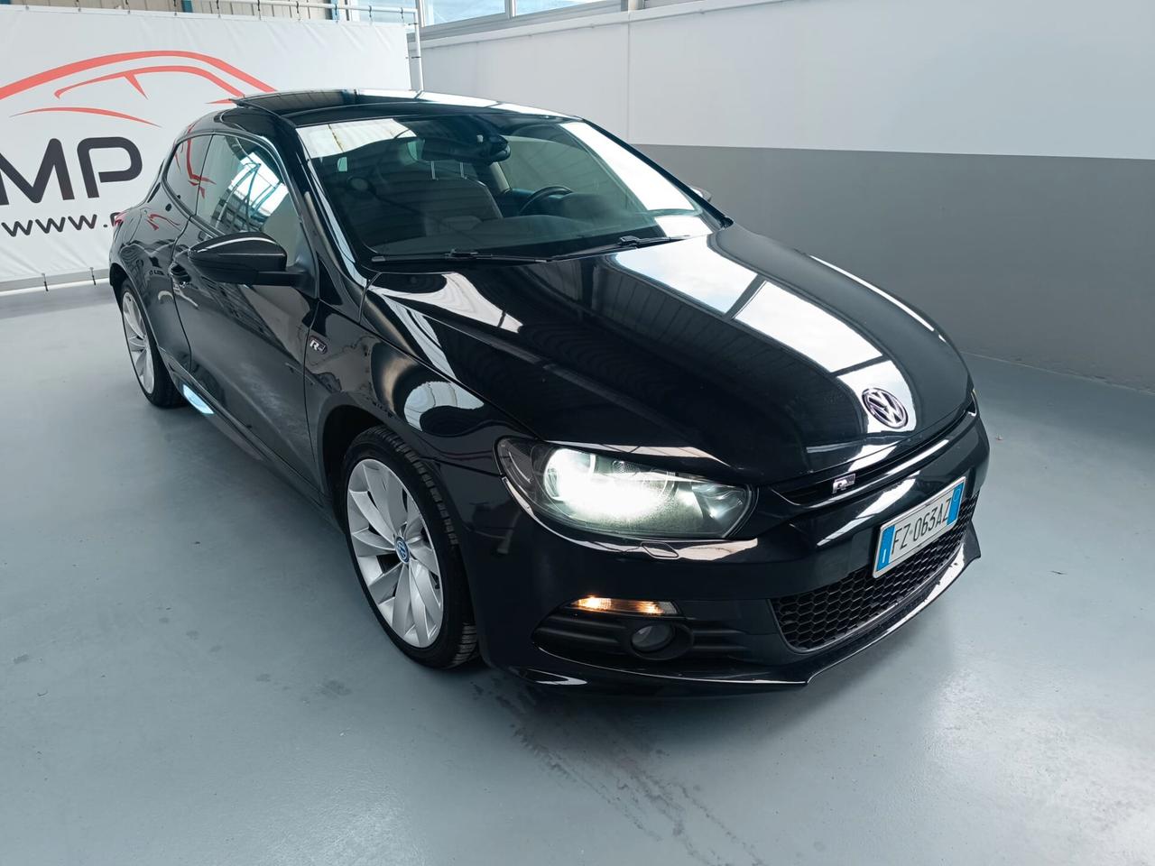 Volkswagen Scirocco 2.0 TDI 170cv R-LINE