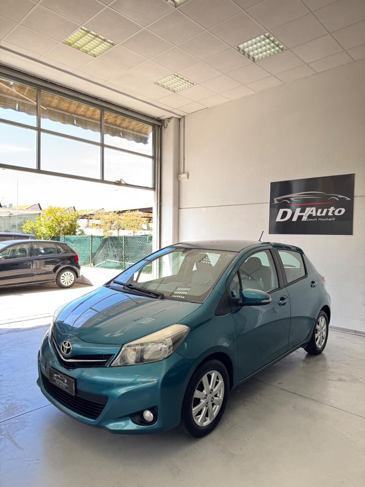 Toyota Yaris 1.3 5 porte Lounge