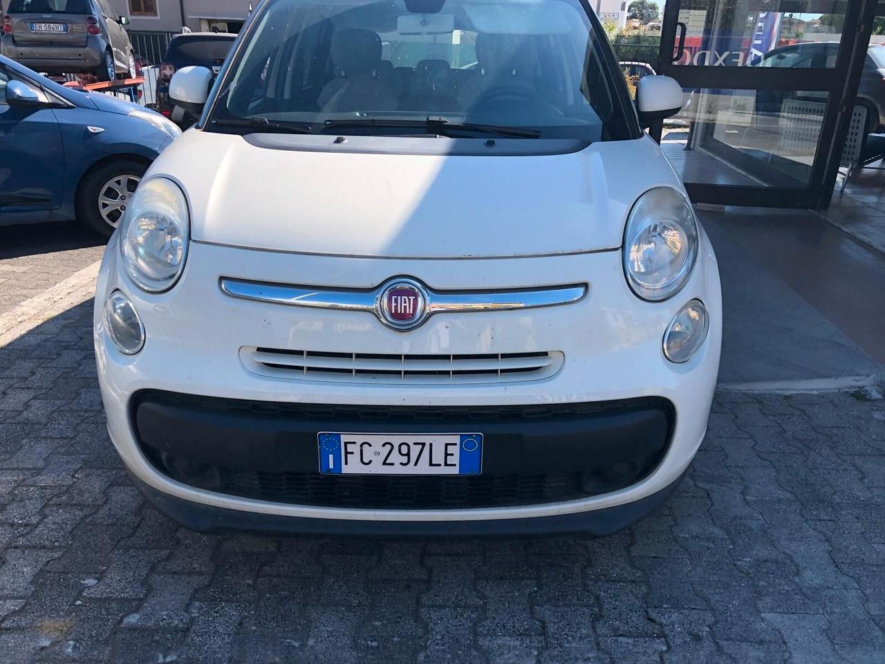 Fiat 500L Living 1.3 Multijet 95 CV Pop Star7 POSTI SOLO 68.296 KM!!! GARANZIA COMPLETA EUROPEA CONFORMGEST 12 MESI RINNOVABILE FINO A 36 MESI!!!
