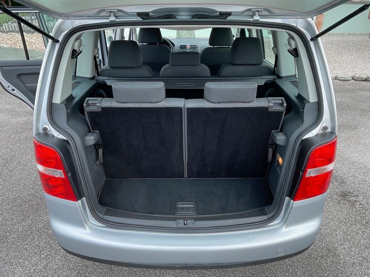 Volkswagen Touran 1.9 TDI 105CV Trendline 7 Posti
