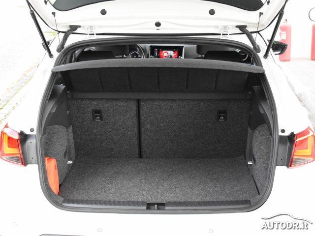 SEAT Arona 1.0 TGI FR Fari LED, Retrocamera, Full Link