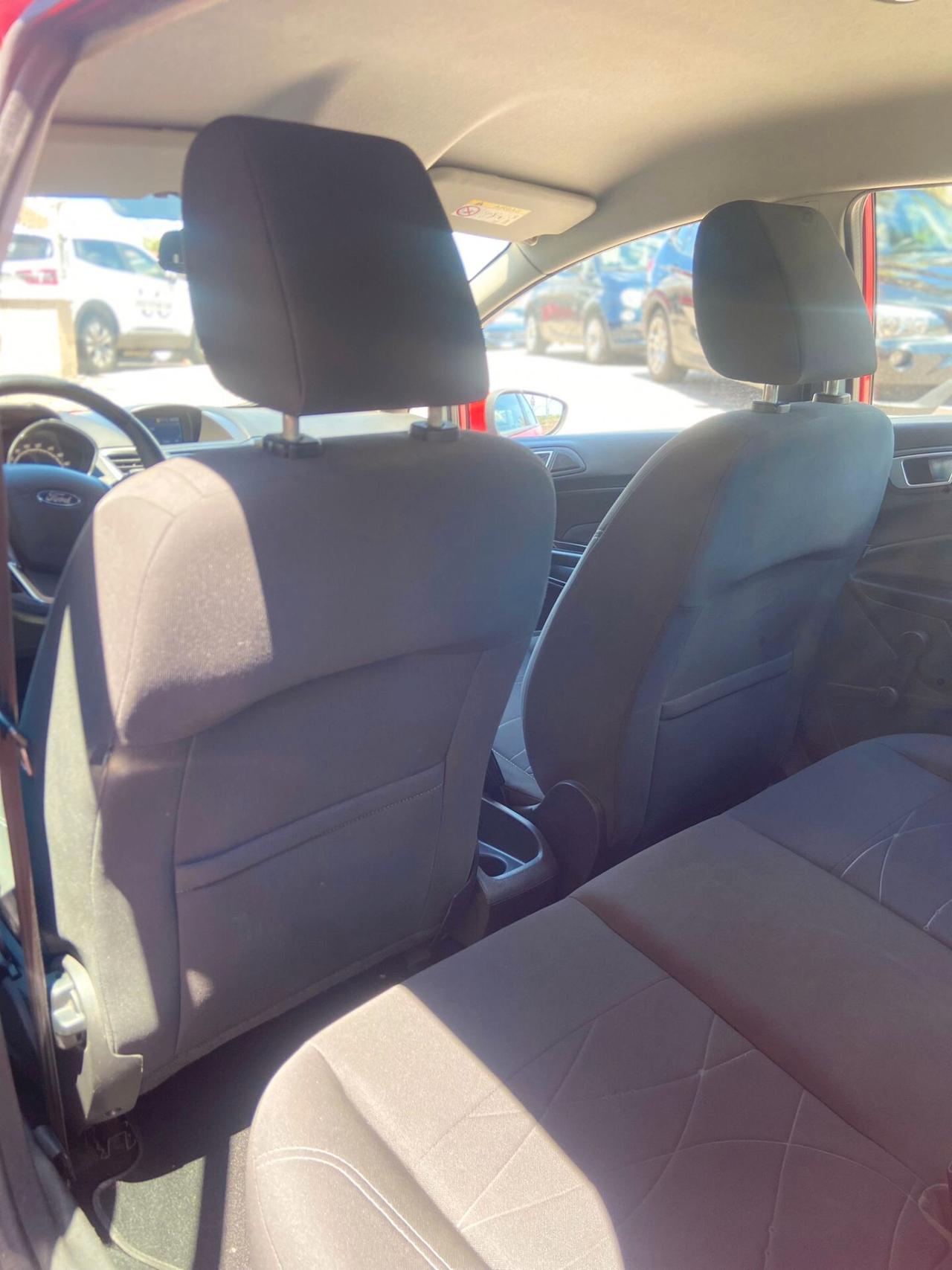 Ford Fiesta 1.5 tdci 75cv (55kw) 5p. Titanium