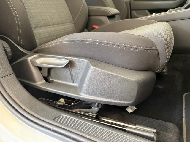 VOLKSWAGEN Passat Variant 2.0 TDI DSG Business