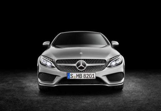 Mercedes-Benz Classe C-C205 2018 Coupe - C Coupe 220 d Premium Plus auto