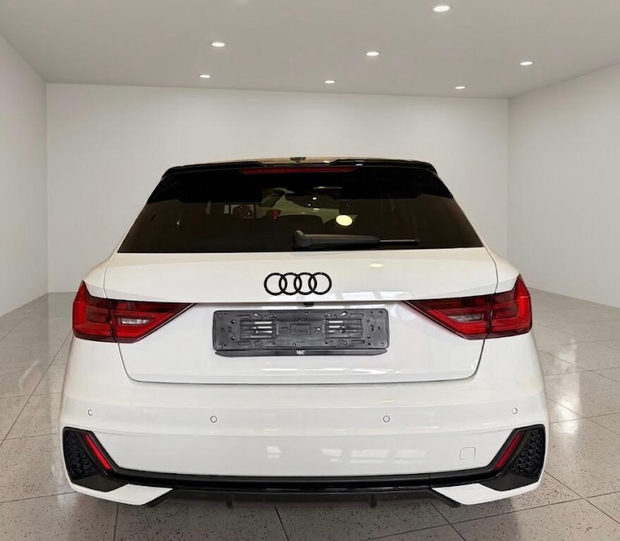 AUDI A1 SPB 30 TFSI S-TRONIC IDENTITY BLACK