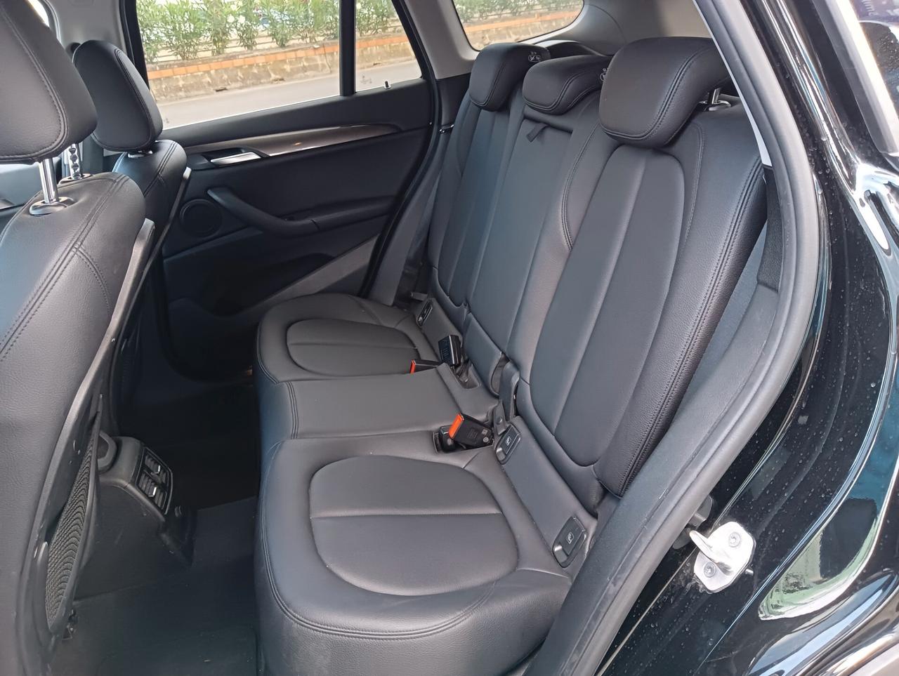 Bmw X1 sDrive18d xLine