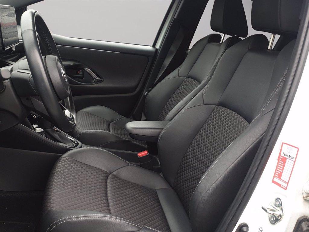 TOYOTA Yaris 1.5h style del 2022