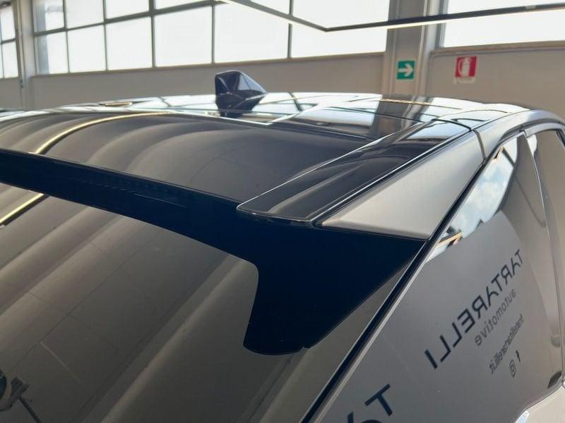 Peugeot e-3008 210cv 73 kWh GT