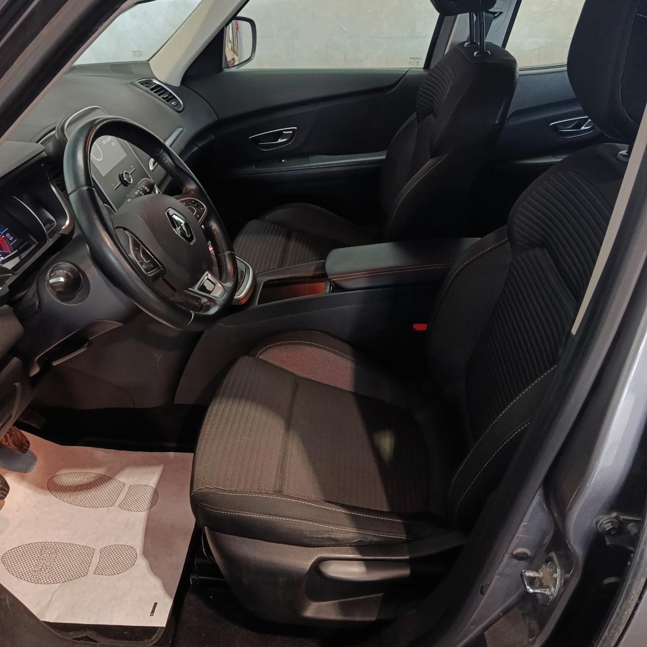 Renault SCENIC 1.4 TCE 7 POSTI