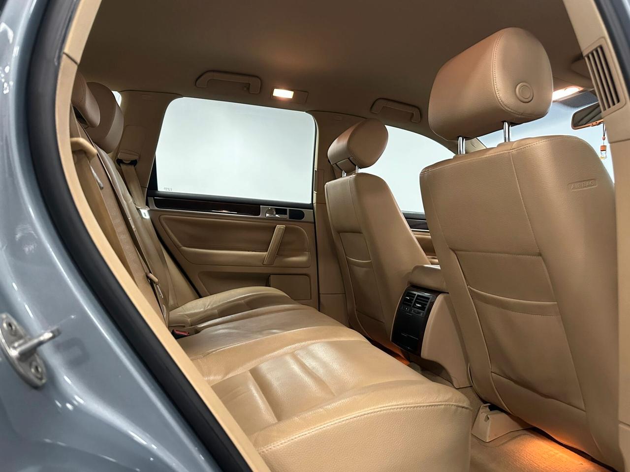 Volkswagen Touareg 3.0 V6 TDI DPF Exclusive