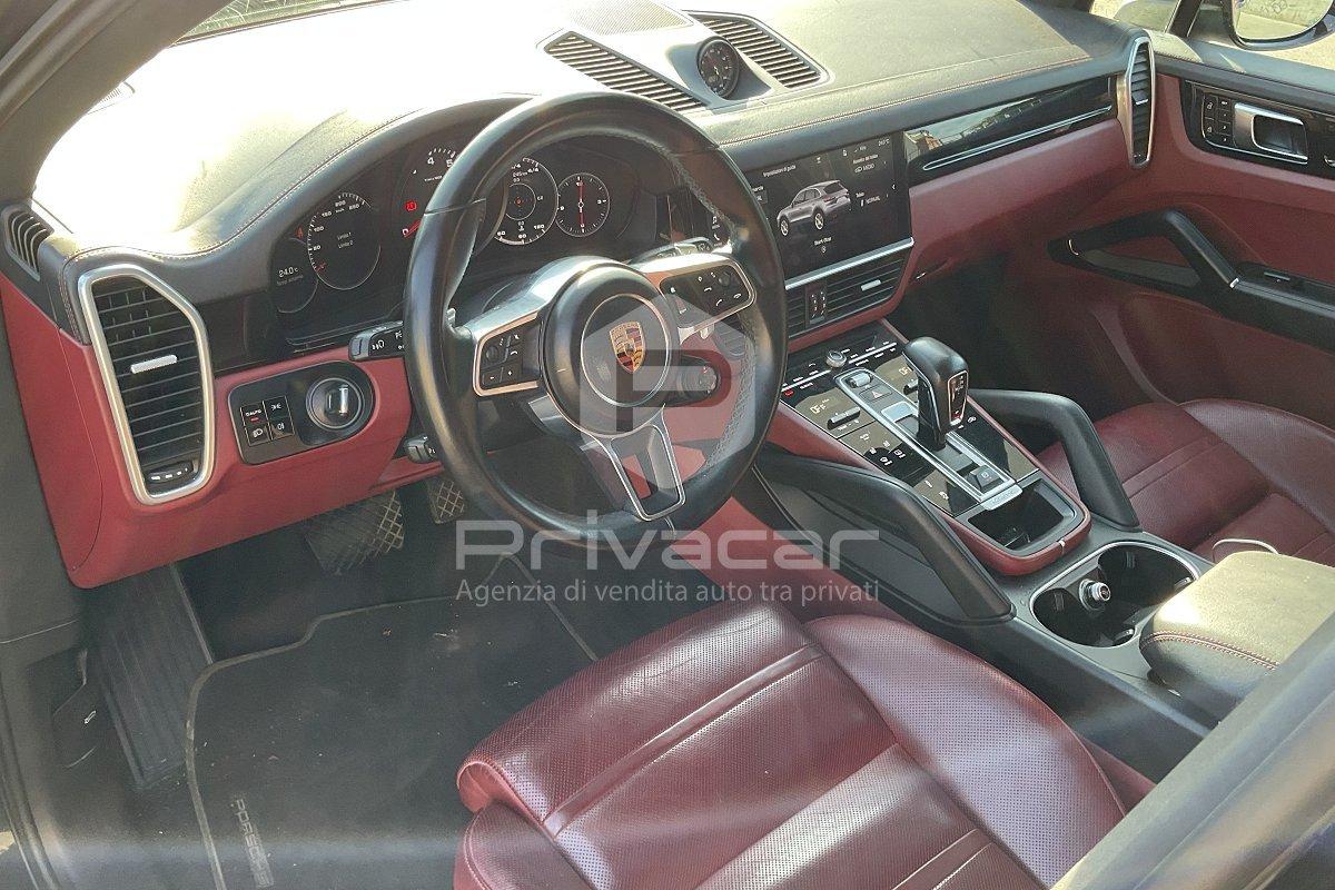 PORSCHE Cayenne 3.0 V6