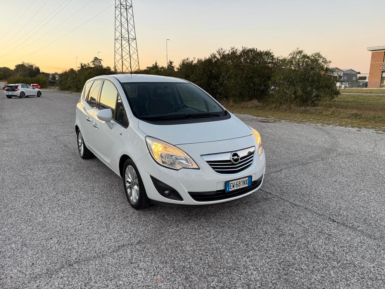 Opel Meriva 1.3 CDTI 95CV ecoFLEX Cosmo