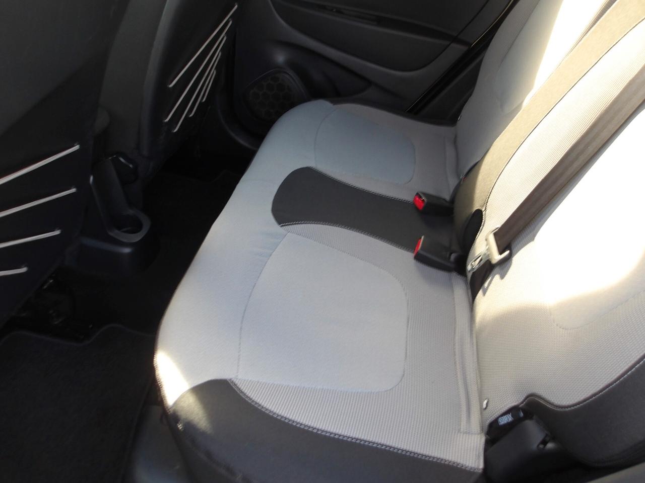 RENAULT CAPTUR 1.5 DCI- AUTO-RETROC-GARANZIA FULL