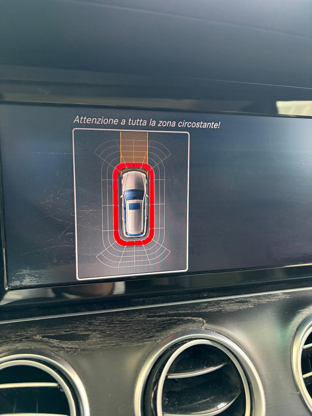 Mercedes-benz E 220 4 Matic Premium Plus