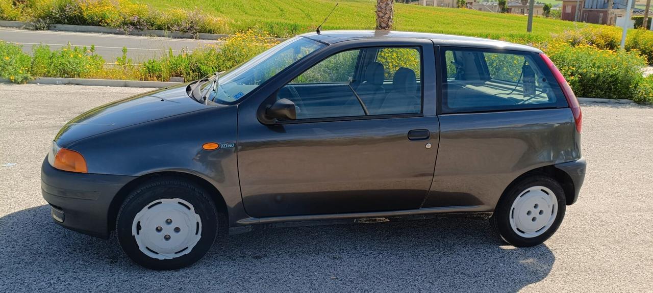 Fiat Punto turbodiesel 3 porte SX